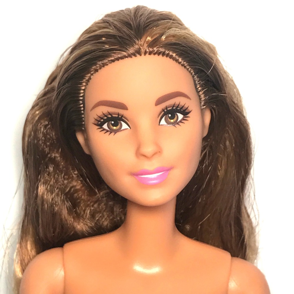 Nude Barbie 2015 Career Teacher Brown & Blonde Hair Hispanic Neysa FJB30 Doll